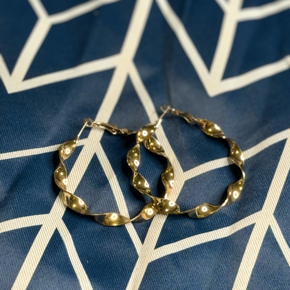 Gold Twist Hoop Earrings